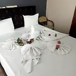 Cesmeli Hotel *