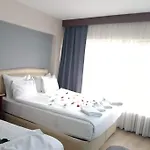 Hotel Cesmeli